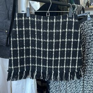 Tory Burch black and white tweed mini skirt with fringe, size 6